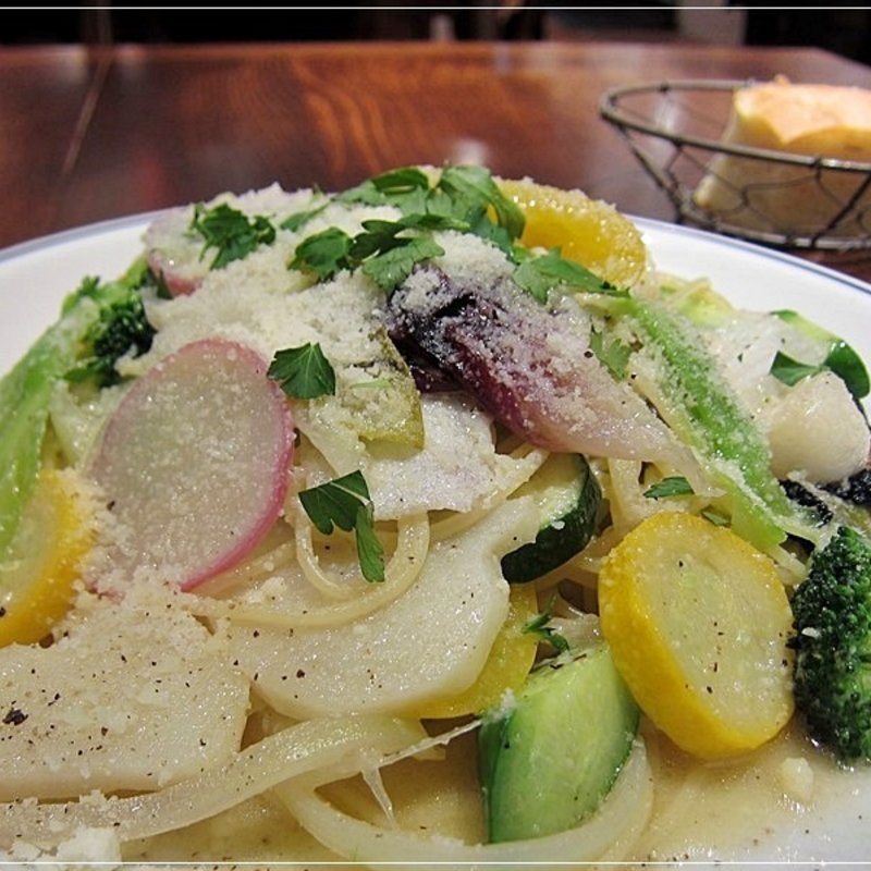 ベジタブルマウンテンスパゲッティ(erba （旧店名：Brianza 6.1）)