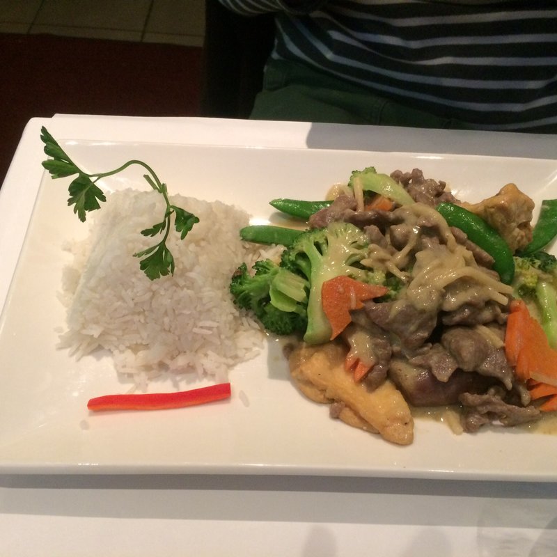 Thai red curry with beef (Spring rolls @Bloor)