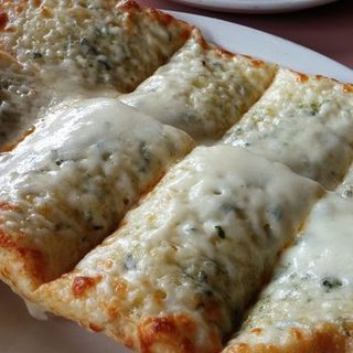 Garlic cheese bread(La Pizza Rina)
