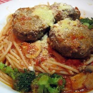 Homemade Meatball with Spaghetti(Happy Valley Pasta )
