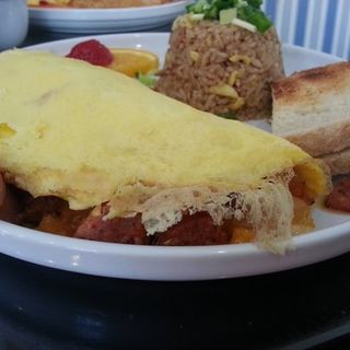 Hawaiian Omelet & Fried Rice(Sweet E’s Café)