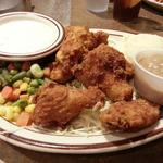 Spicy Chicken Wings (Wailana Coffee House)