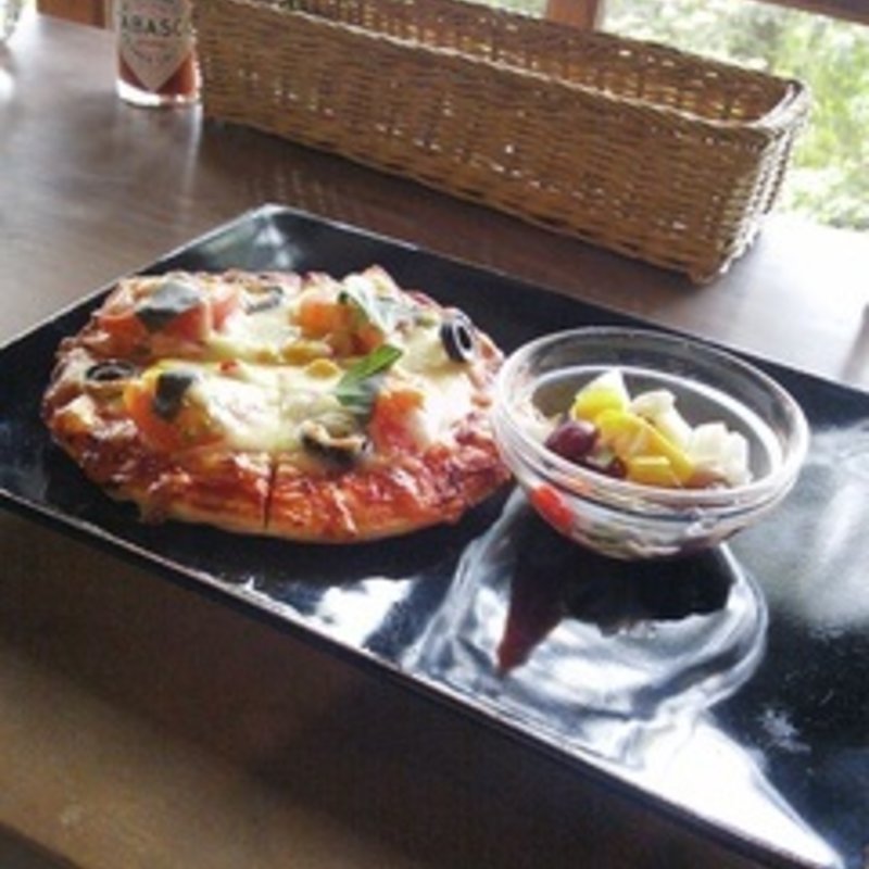 ミニピザ(茂庵（もあん）)