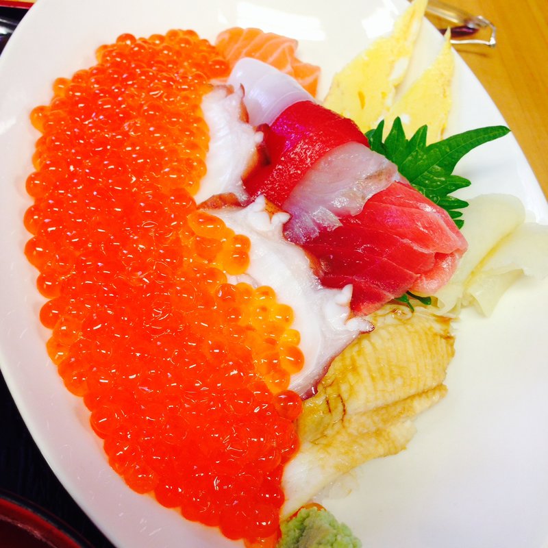 キラキラいくら丼(弁慶鮨 （【旧店名】弁慶）)