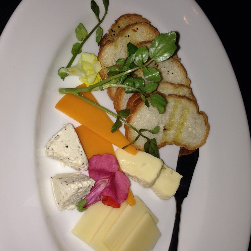 チーズの盛り合わせ(迷宮の国のアリス )