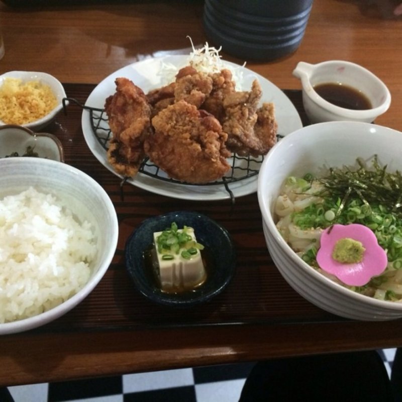唐揚げ定食(一刻屋 （いっこや）)