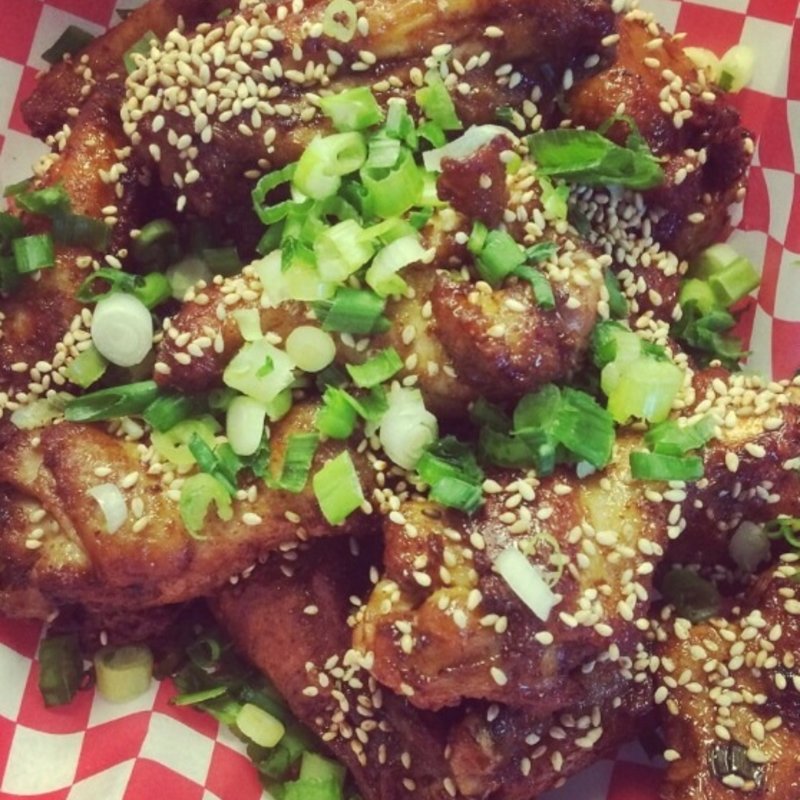 808 wings(Aloha Pizza )