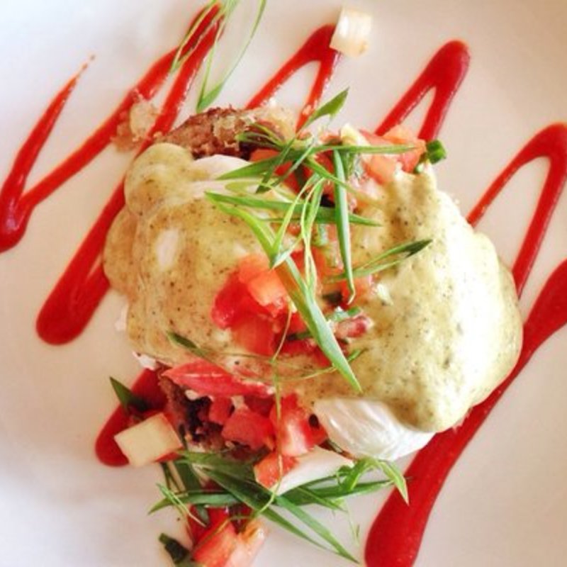 Hawaiian Style Eggs Benedict(The Pineapple Room by Alan Wong)