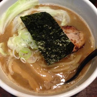 濃厚豚骨魚介ラーメン(めん屋 いなば （めんやいなば）)