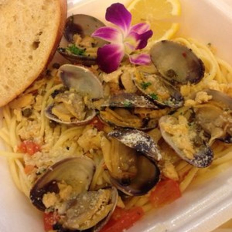 Clam Linguine (Blue Water Shrimp )