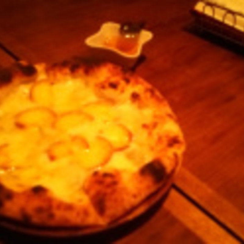 クワトロフォルマッジョ(カフェ コットンクラブ)