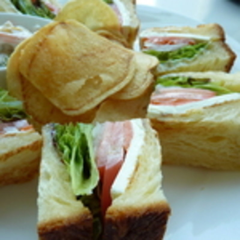 モッツァレラチーズと生ハムのサンドイッチ(グラン カフェ （The Grand Cafe）)