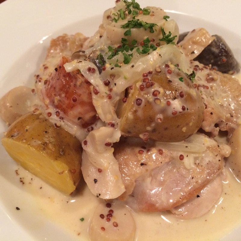 大山鶏のマスタードクリーム煮(funicula)