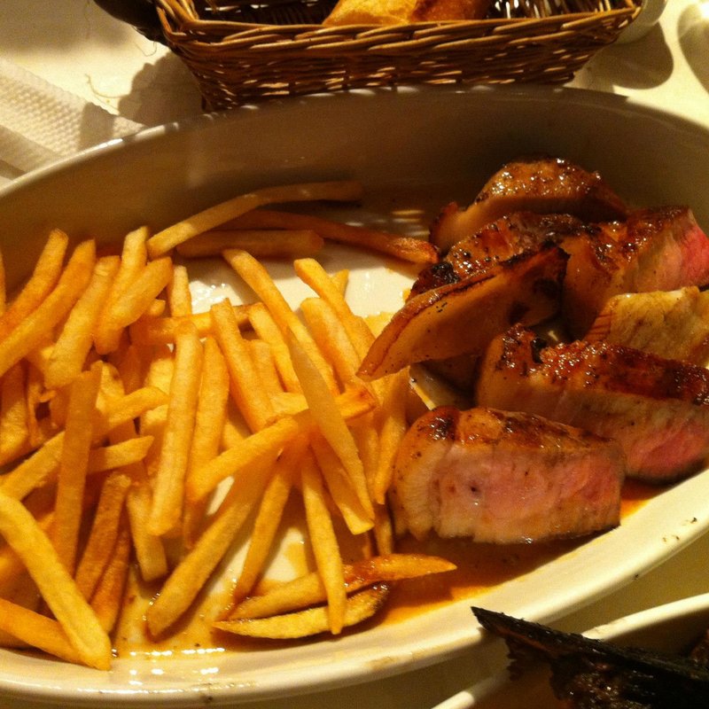 千代幻豚の暖炉焼き(ピレネー （Pyreness）)