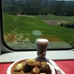 ノルウェー伝統料理ミートボールとマッシュグリーンピース(ベルゲン鉄道食堂車)