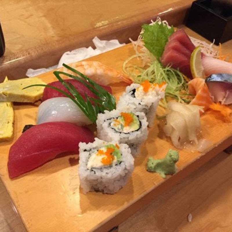 Dinner set (Kin Chan Sushi)