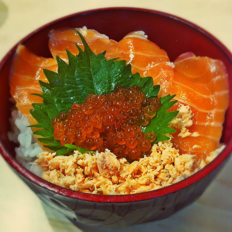 サーモン・イクラ丼(ミニ)(漁師寿司 活けいけ丸 Westgate店)