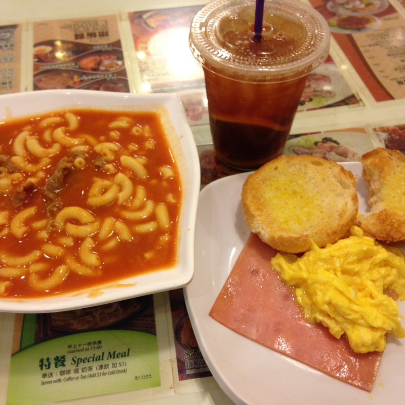 トマトスープマカロニ(佳記餐廳)