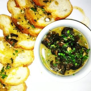 ESCARGOT(Grondin French Latin Kitchen)
