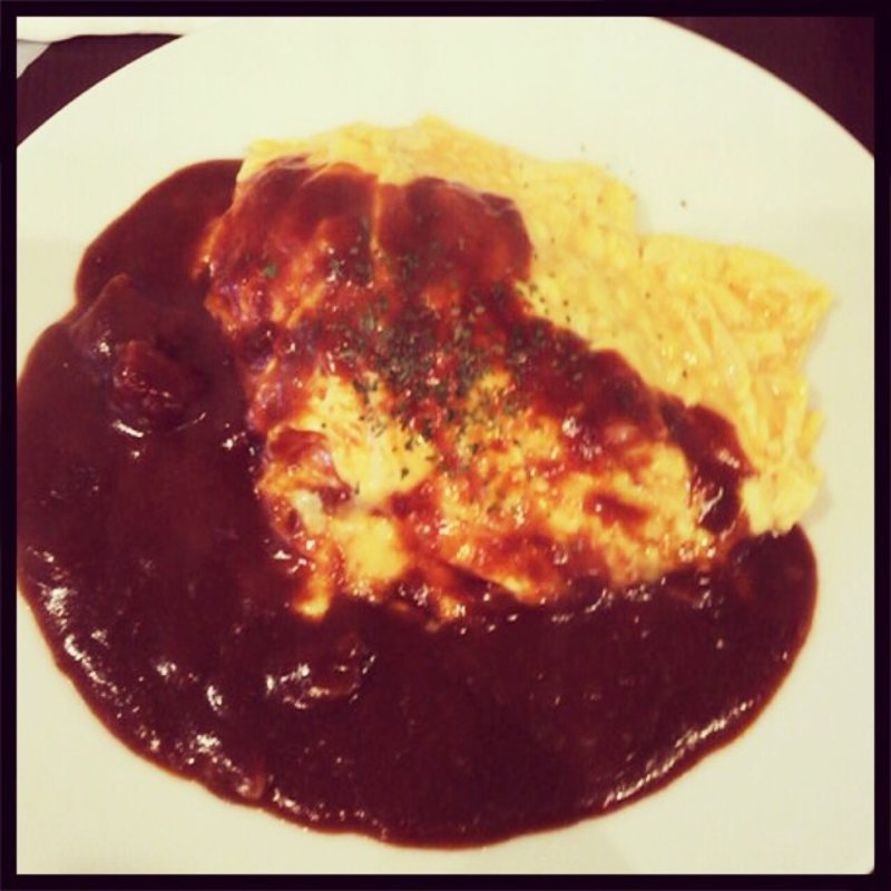 半熟オムライス(イタリア料理店 インドール)