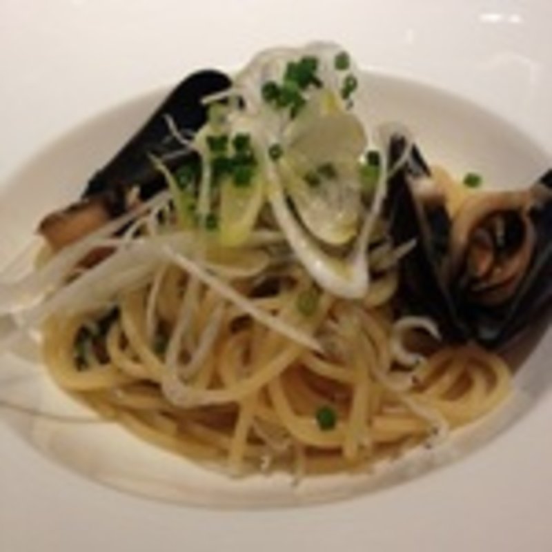 しらすとムール貝のスパゲッティ(代官山ASO チェレステ 日本橋店)