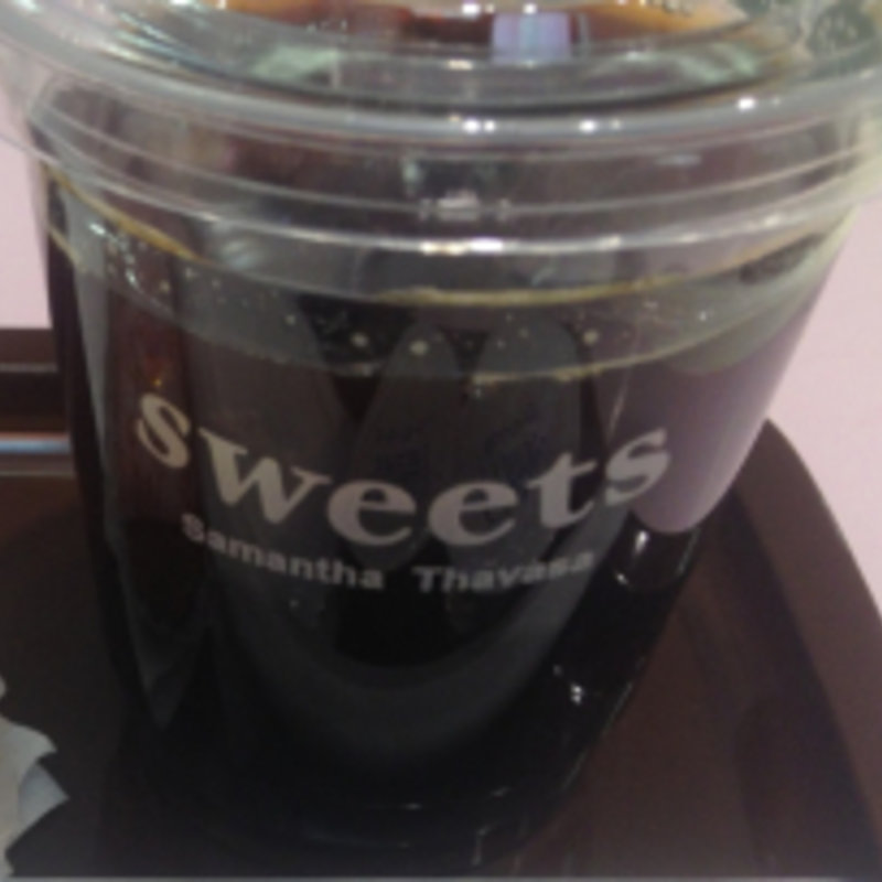 アイスコーヒー(サマンサタバサスイーツ&トラベル 新千歳空港店サマンサタバサ×バターのいとこ)