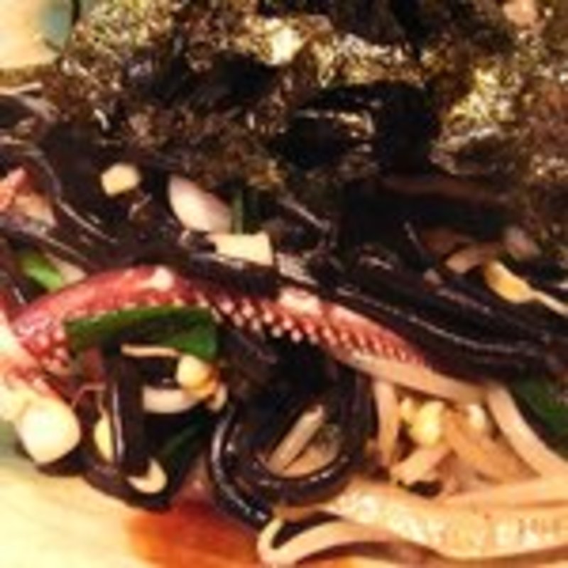 自家製いかすみ麺の焼そば(わたんじ通堂町 )