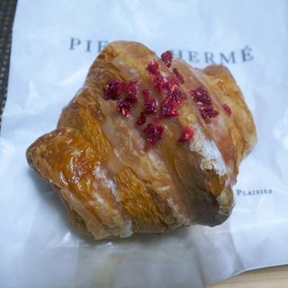 イスパハン(ピエール・エルメ・パリ ブティック ザ・リッツ・カールトン京都 （PIERRE HERME PARIS）)