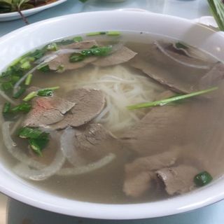 Pho with Rare Steak and Boiled Steak(Pho Huong Lan)