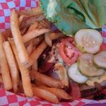 Inside the nom nom burger(Teddy’s Bigger Burgers)