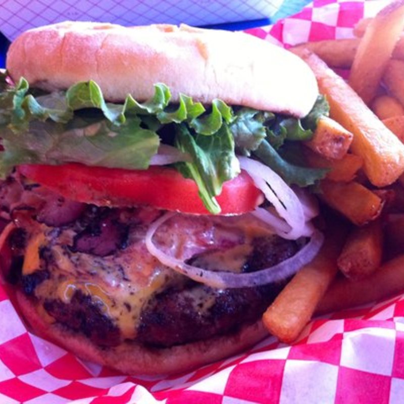 Pastrami Burger(Teddy’s Bigger Burgers)