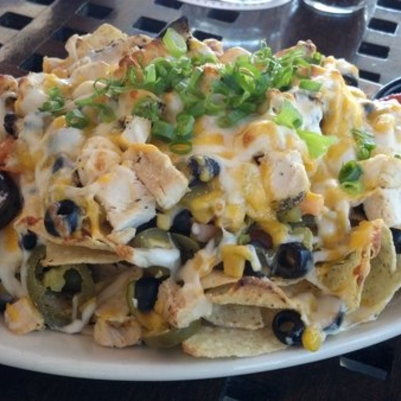 chicken nachos(Kona Brewing Company)