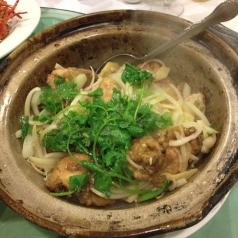 Oyster cooked in crock pot(Harbor Village Cuisine)