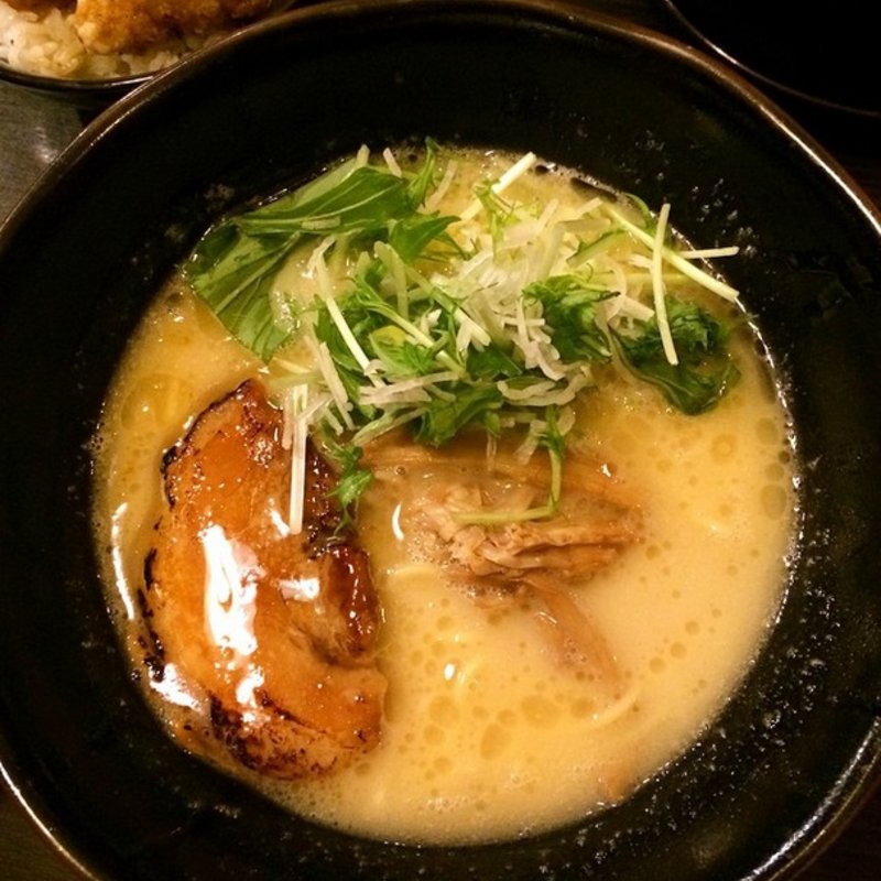 鶏パイタン塩らーめん(ちょんまげ食堂 ラーメン部)