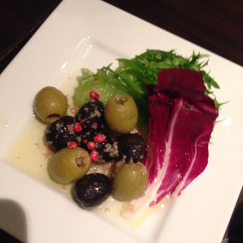 オリーブのガーリック油漬け(新瑞フレンチ )