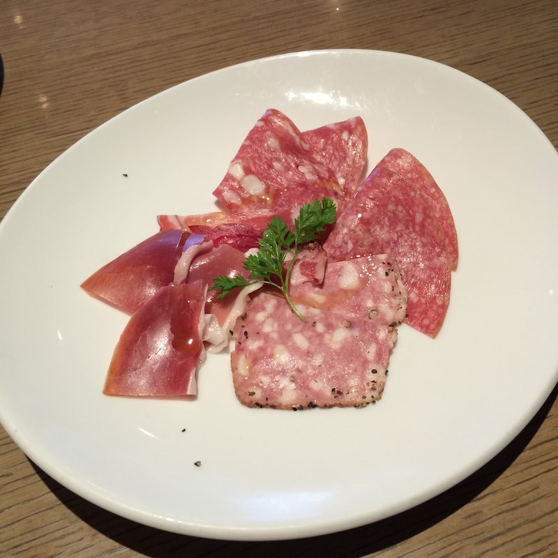 生ハム盛り合わせ(ハーフ)(マーサーカフェダンロ)