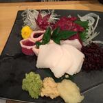 馬刺し　3点盛り