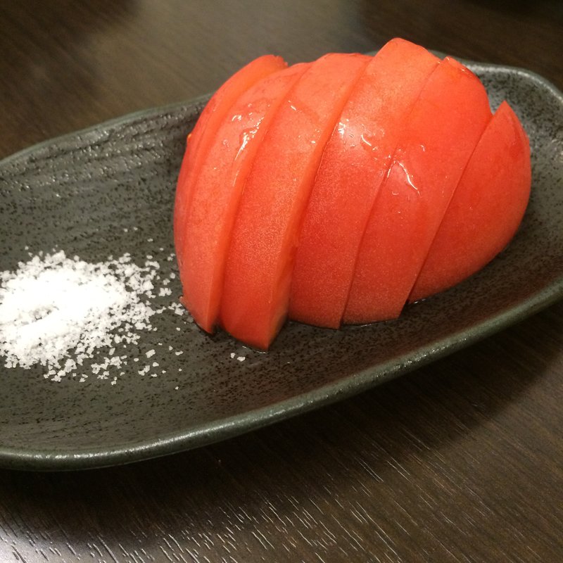 冷やしトマト(ジンギスカン楽太郎)