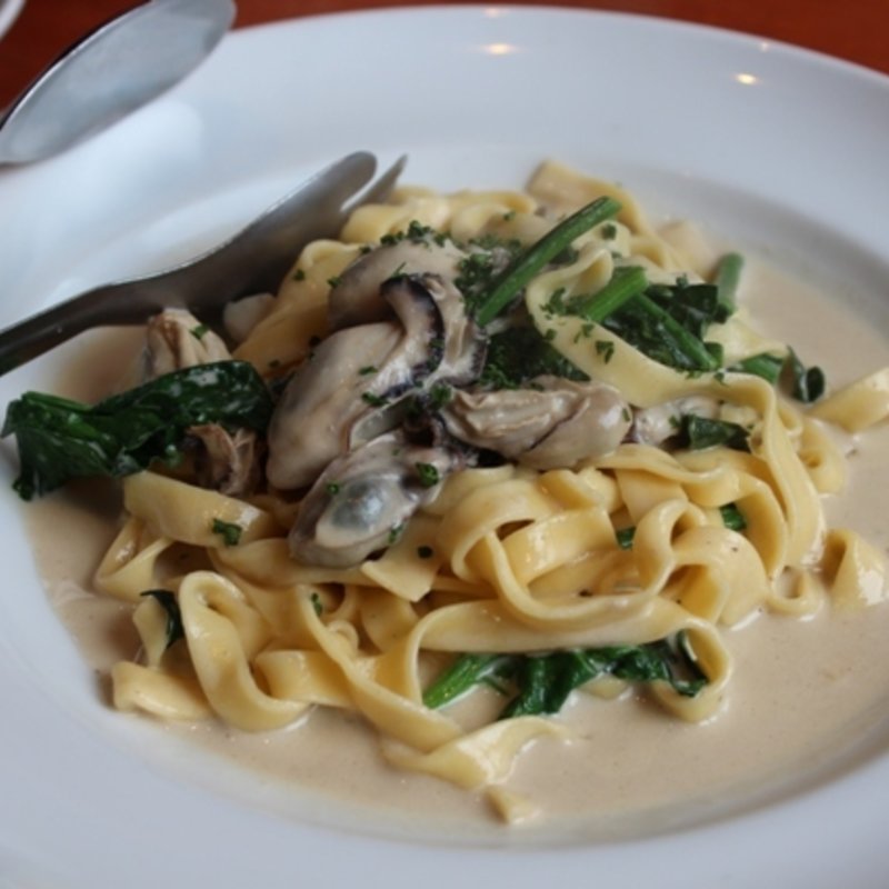 牡蠣とほうれん草のクリームパスタ(檪の丘 （クヌギノオカ）)
