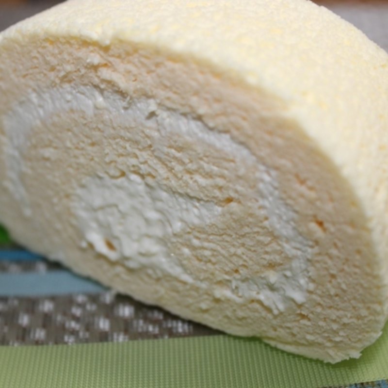 チーズロールケーキ(粋ロール 豆田本店 （【旧店名】豆田ロール粋）)