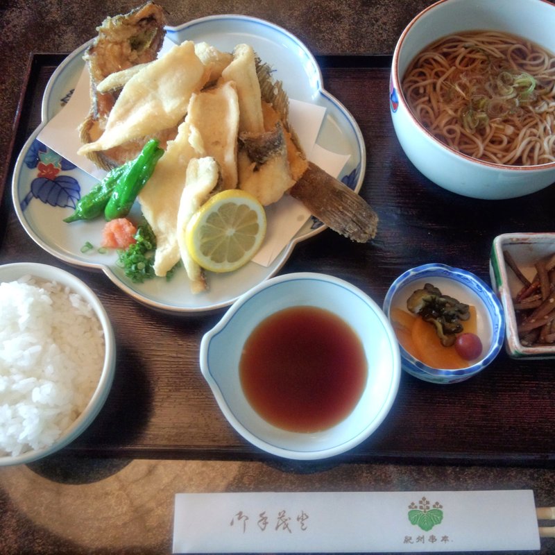カレイのから揚げ定食(紀州串本 )
