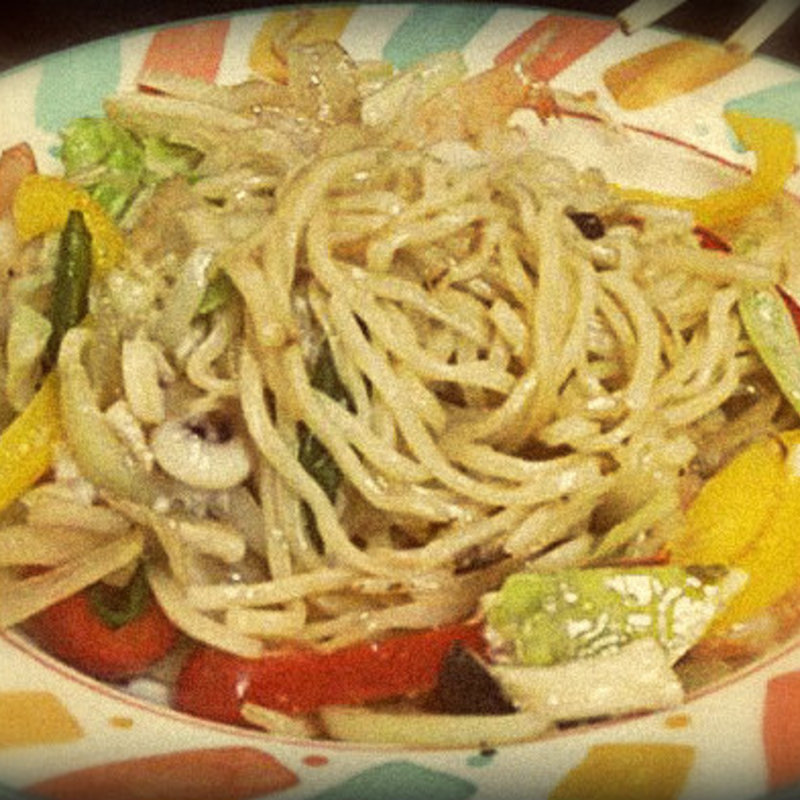 ホワイト焼きそば(鳥まん )