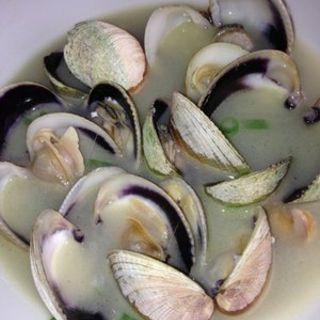 Fresh Steamed Clams(Uncle’s Fish Market and Grill)
