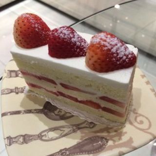 Strawberry cake(Patisserie La Palme D’Or)