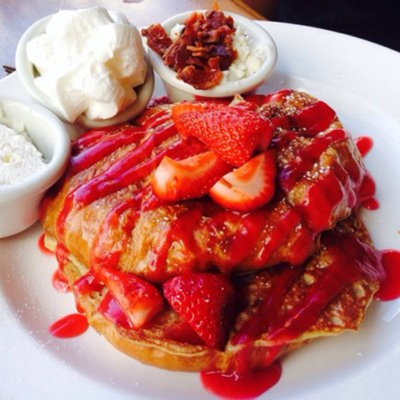 Croissant french toast (Hula Grill Waikiki)