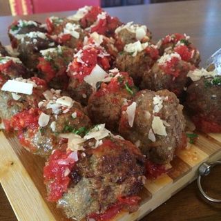 Hawaii rancher's meatballs(Hula Grill Waikiki)