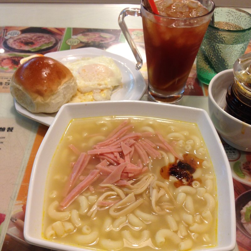 火腿湯通粉(佳記餐廳)