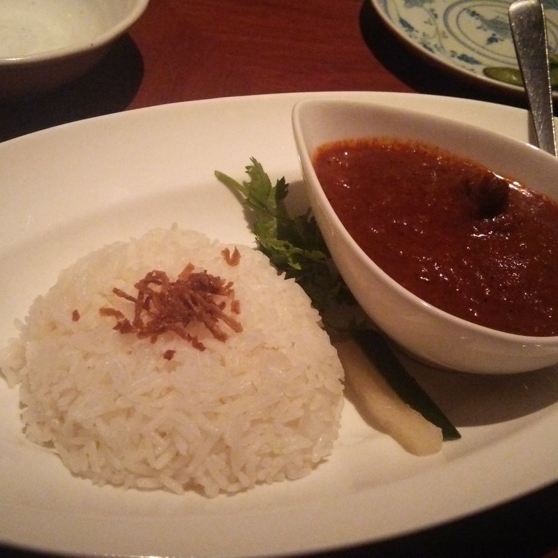 柔らか牛すね肉のブラウントマトカレー(チタ チタ （CITA・CITA）)