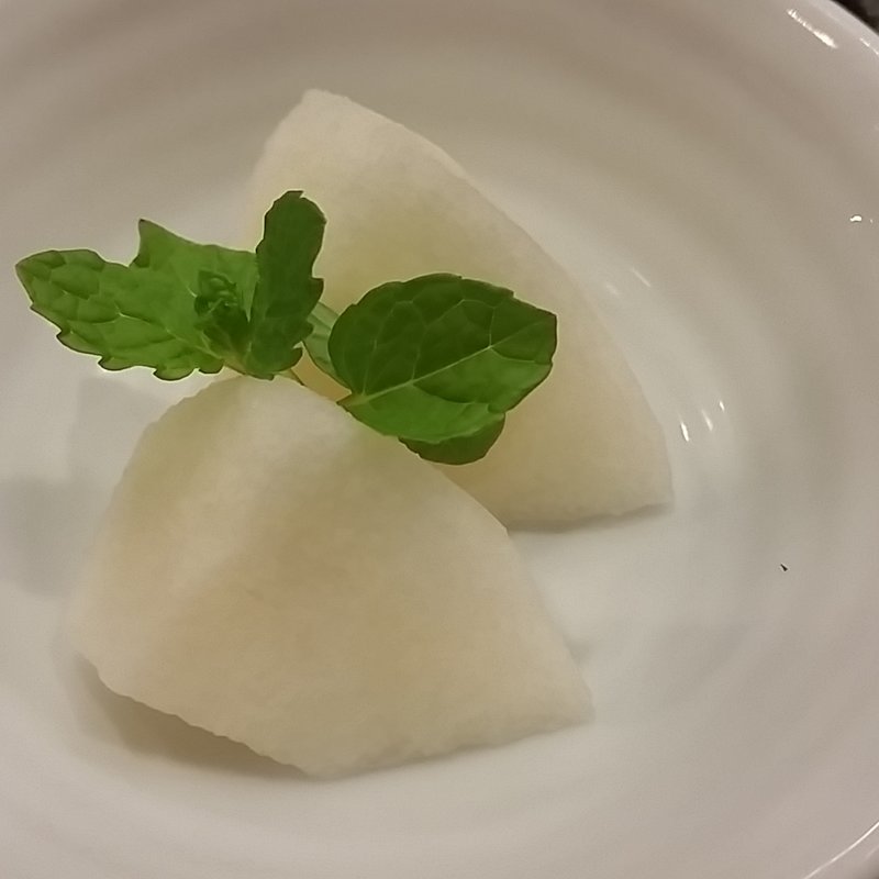 梨(路地裏酒場 とんぼ)