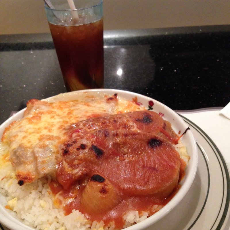 厚切り牛タンのドリア(花園餐廳)